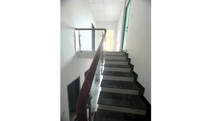 Hiếm Bán Nhà Mới 2 Tầng Hẻm Xe Hơi 90m2_6.4x13 Chỉ 5.5 tỷ Lê Văn Việt Gần Chợ Hiệp Phú Quận 9 Giá Đầu Tư